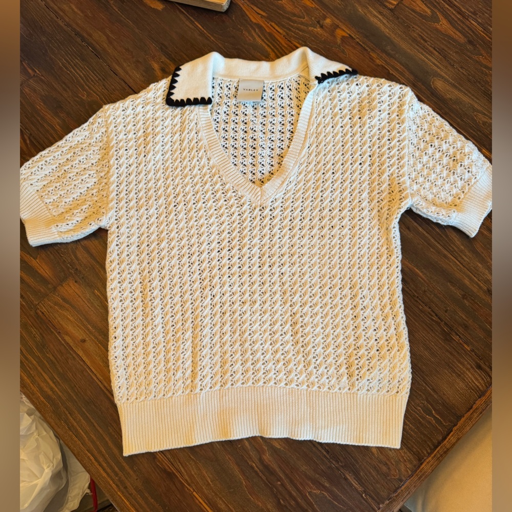Sezane- Shortsleeve Monte Knit Shortsleeve Polo Shirt View 3